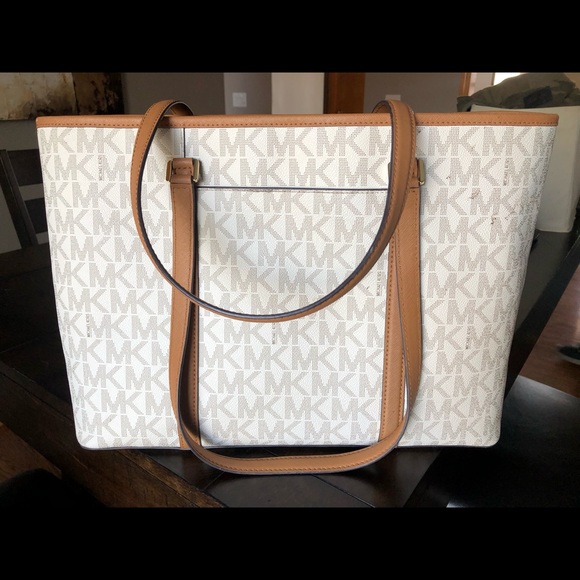 Michael Kors Tote Purse - Picture 2 of 3